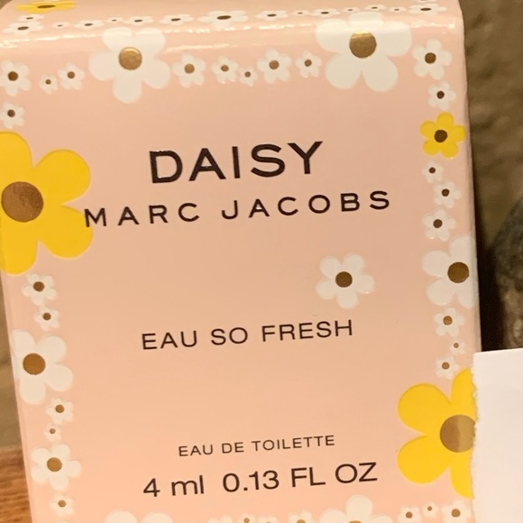 Sephora Other - Daisy Fresh Marc Jacobs Deluxe Sample 4 ml NEW